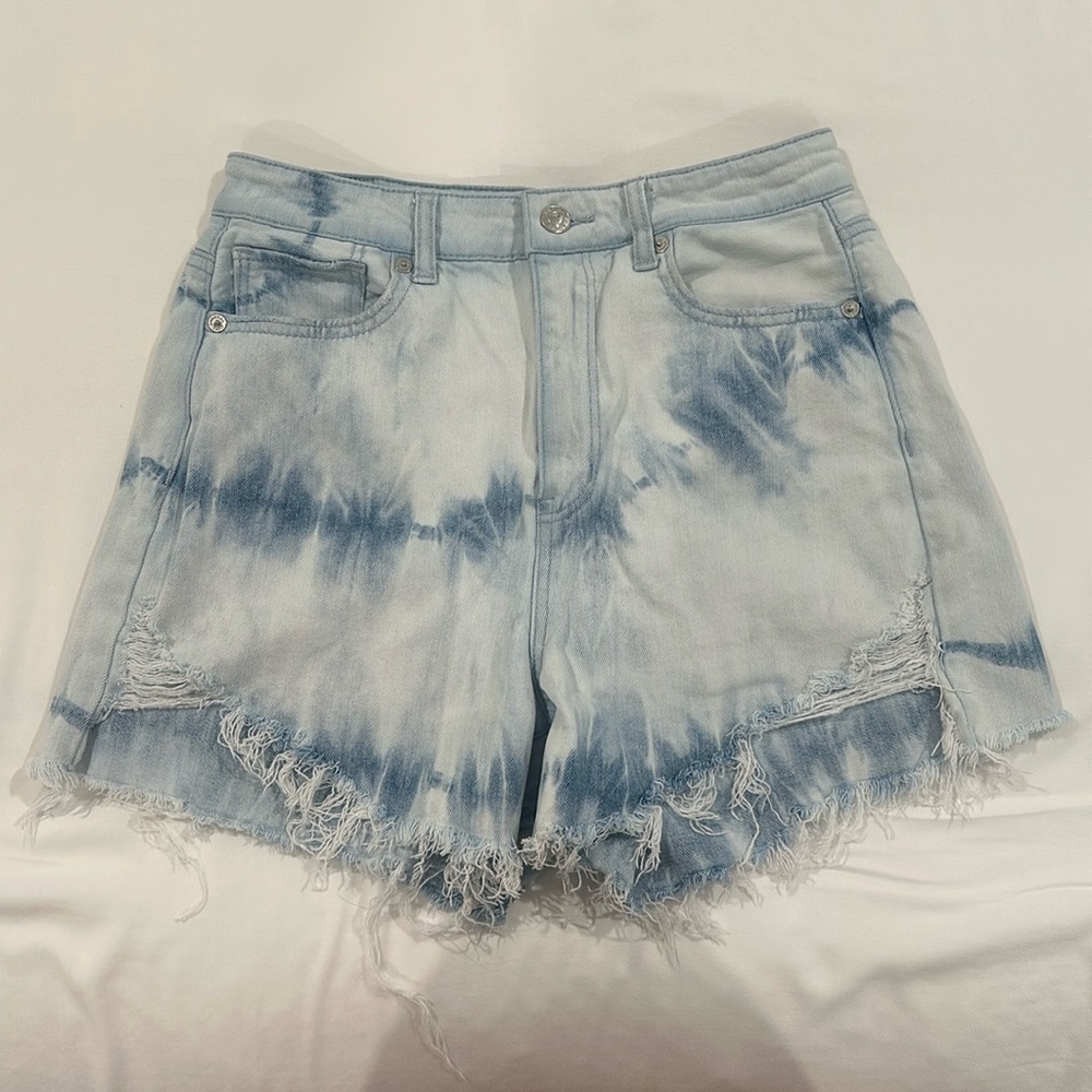AMERICAN EAGLE | High Rise Mom Short
